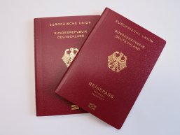 Reisepass Reisepässe