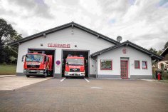Feuerwehrhaus und Fahrzeuge Breitscheid Feuerwehrhaus und Fahrzeuge Breitscheid