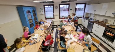 Schulküche Schulküche Backaktion